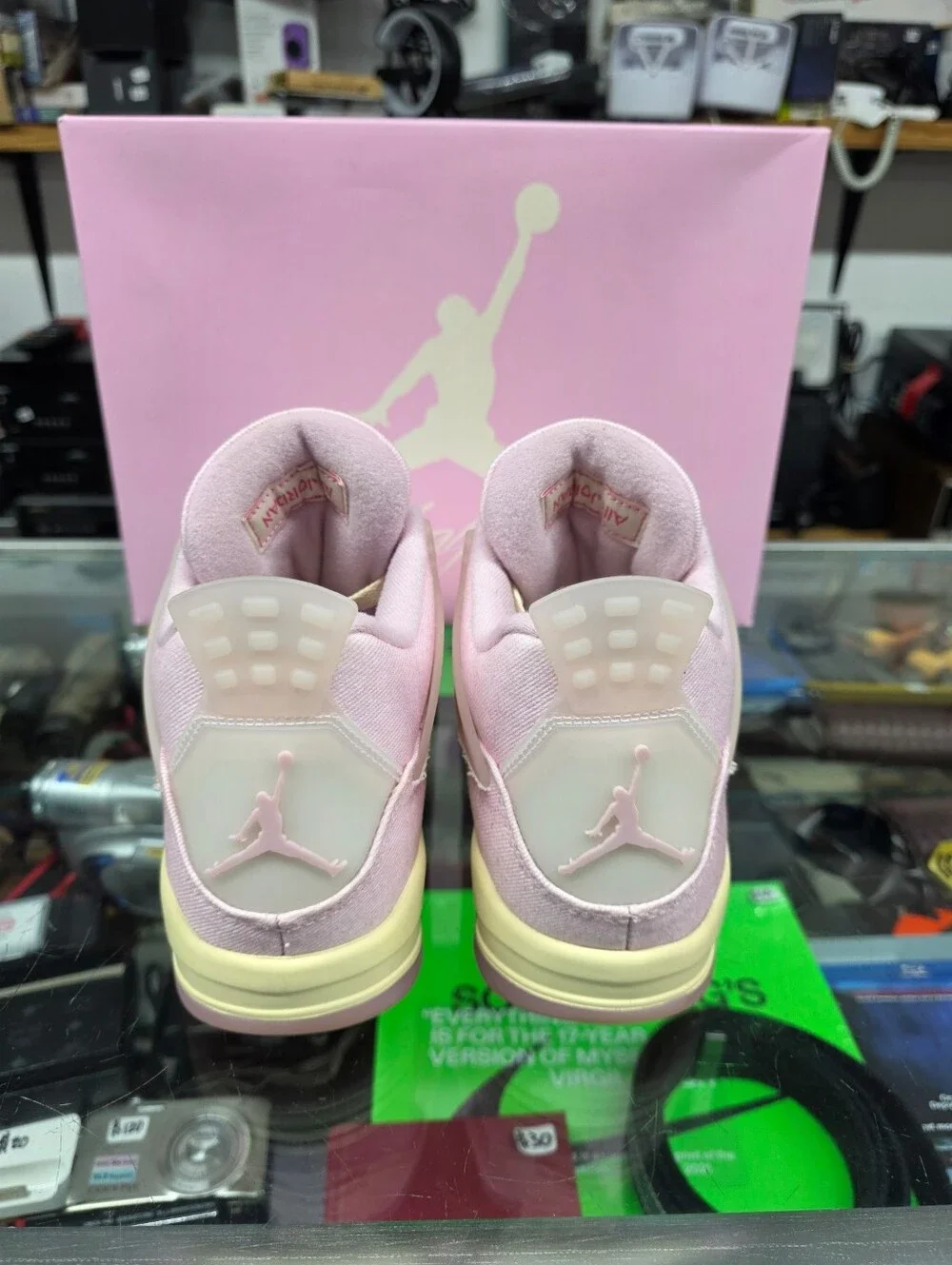 Nike Air Jordan 4 Retro Iced Carmine IB6716-600 Women's Size 8.5